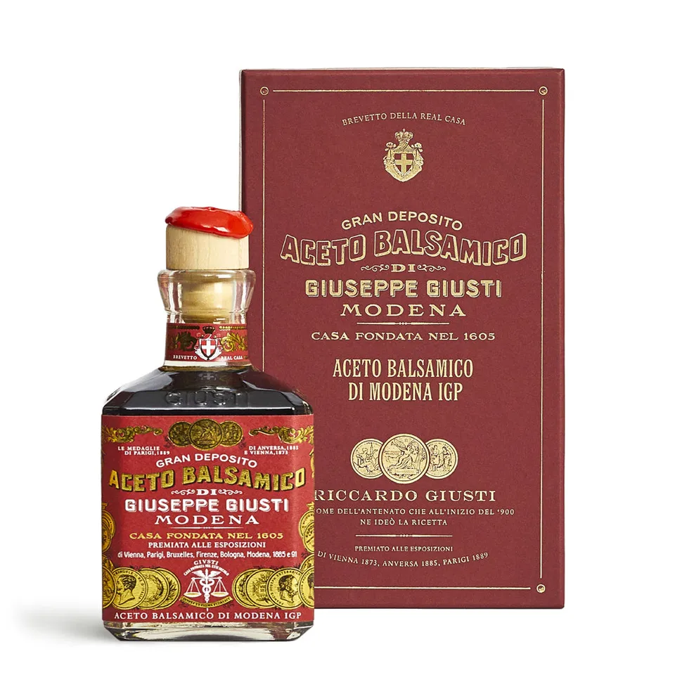 giusti-3-medaglie-d-oro-aceto-balsamico-di-modena-igp-cubica image 1